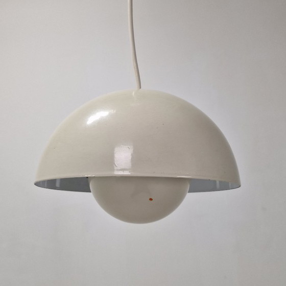 Image 1 of Ensemble de 2 lampes de plafond Verner Panton Flowerpot – design vintage