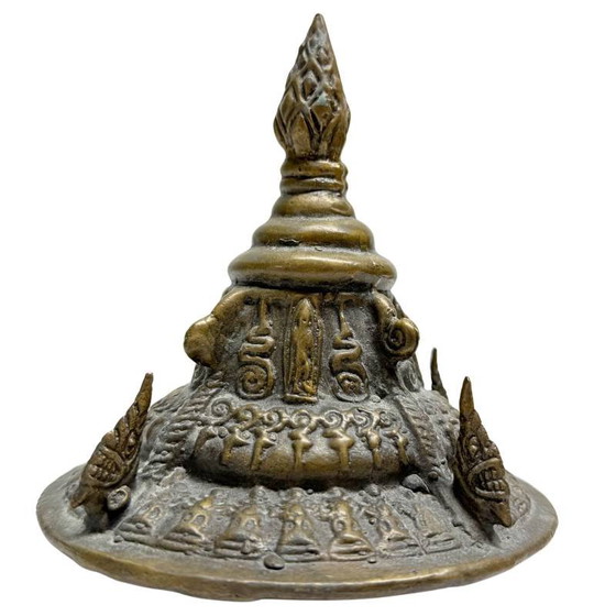 Antique Thai Bronze Reliquary with Elephants and Sacred Amulet – Sculpture (photo 8 of 12)