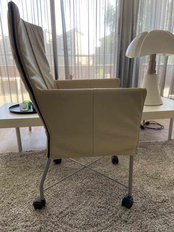 Image 1 of 2x Montis fauteuils op wielen in beige 