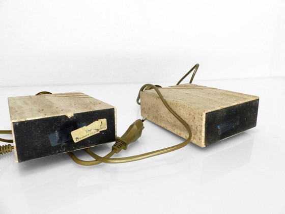 Image 1 of Pair of solid travertine table lamps with incised decoration, French production, circa 1970–1980