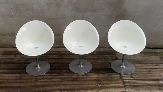 3x Kartell Ero|S| (Eros) Chaises pivotantes, Philippe Starck, Aluminium, Plastique, Blanc (photo 2 sur 10)