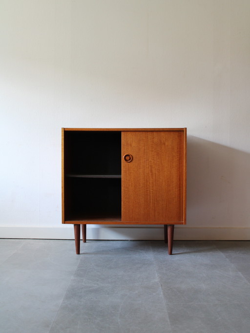 Credenza danese vintage con ante scorrevoli in teak. – dressoirs, Wood (photo 2 of 8)