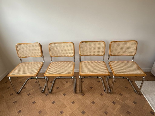 4 Marcel Breuer Stühle