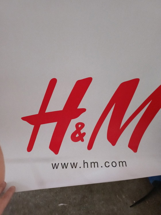 Image 1 of Affiche vintage Abri avec Claudia Schiffer pour H&M, années 90