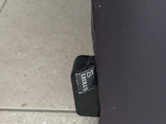 Image 1 of Leolux Fiabo armchair eggplant color