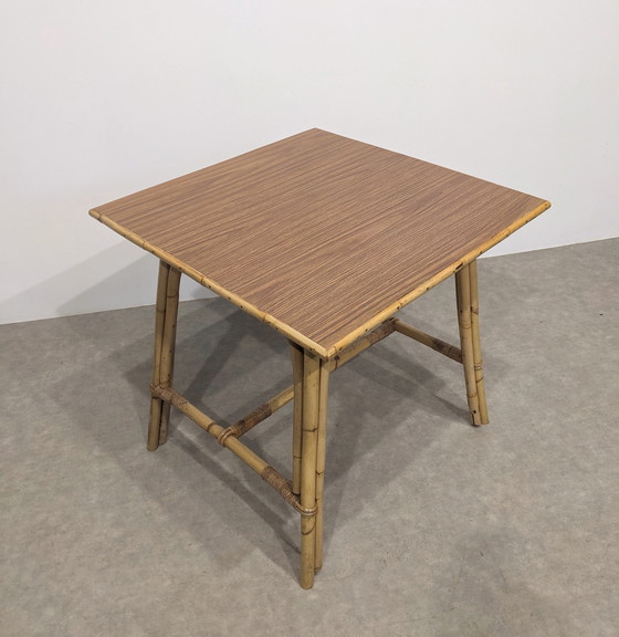 Image 1 of Table carrée en bambou vintage