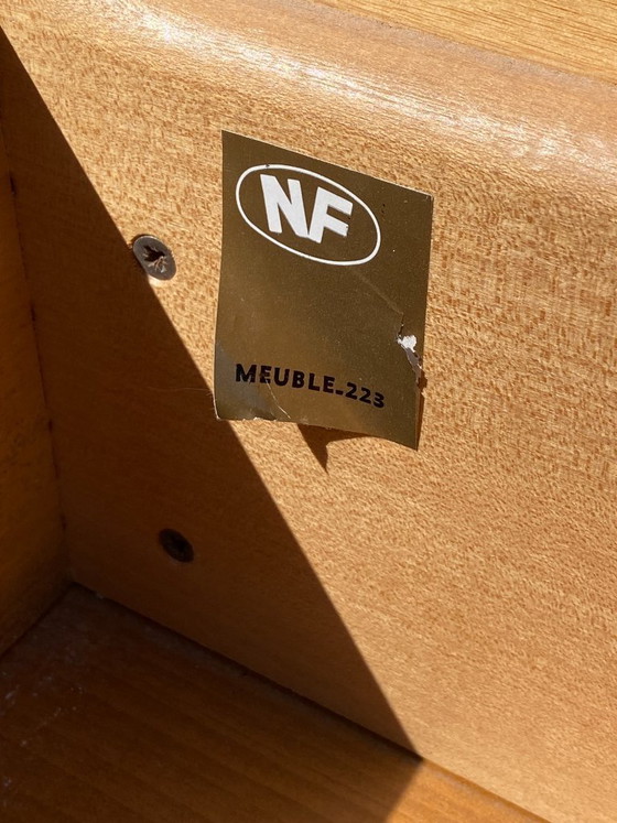 Image 1 of Vintage ladekast uit de jaren 70 van massief iepenhoutfineer met 3 lades.