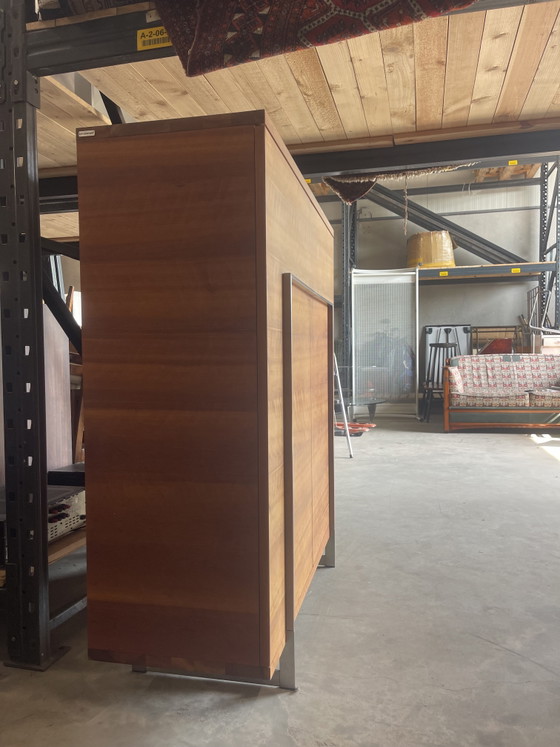 Bert Plantagie Highboard in Massief Kersenhout met Geborsteld RVS Onderstel – High boards, Wood (photo 2 of 7)