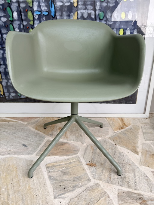 Muuto - Base girevole per sedia in fibra
