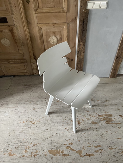 Silla de jardín de diseño blanca