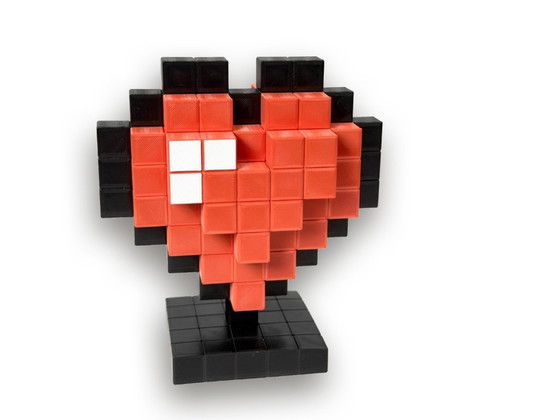Image 1 of 3D Printed Pixel Heart – Retro Gamer Desk Decor
