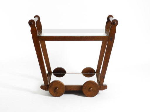 Hermoso y único carrito de bar con carrito de té de la década de 1930 hecho de madera maciza de roble