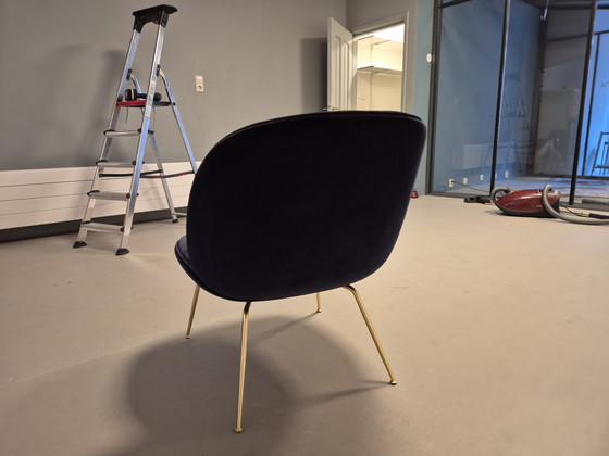 Image 1 of 2x poltrona Gubi Beetle