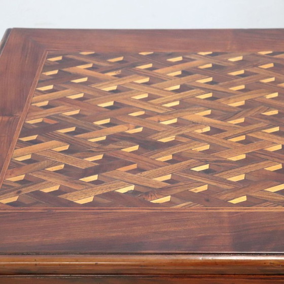 Elegante Antike Kommoden Aus Nussbaumholz Intarsien, Restauriert, Italien 18. Jahrhundert – Wood (photo 16 of 17)