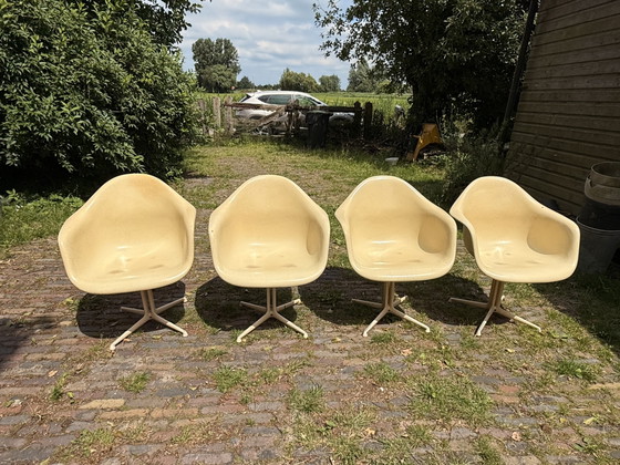 Image 1 of Eames RE DAL for sale, 4 pieces, cream colored