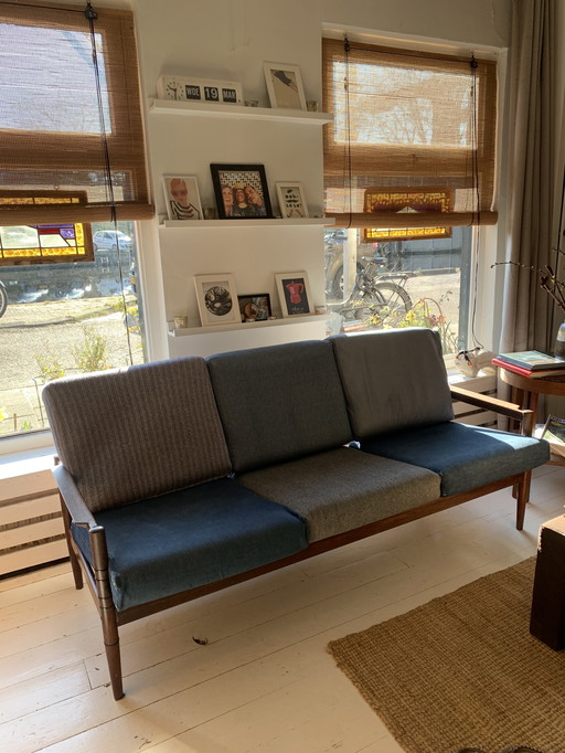 Banc et 2 chaises en bois de palissandre du Mid Century