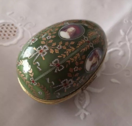 Image 1 of Porzellan Ei Dose Schatulle Manufaktur Rudolf Kämmer Golddekor