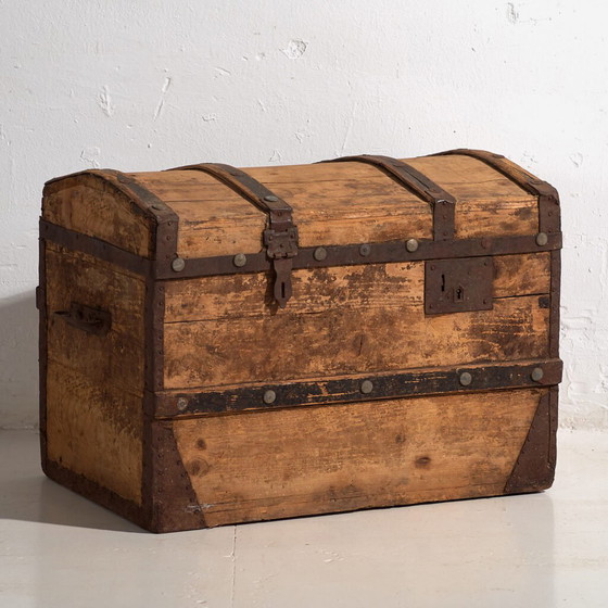 Baúl de viaje antiguo de madera de pino – Europa Central, circa 1900 – Armarios de almacenamiento, Iron (photo 4 of 28)