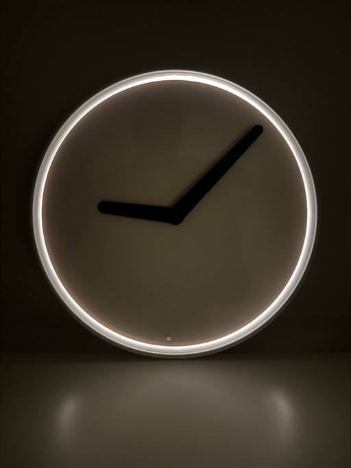 IKEA STOLPA Vintage Wanduhr mit beleuchtetem Rand