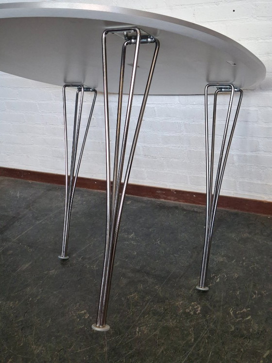 Fritz Hansen Dining set by Arne Jacobsen – Metal, Wood, Vintage (photo 8 of 18)