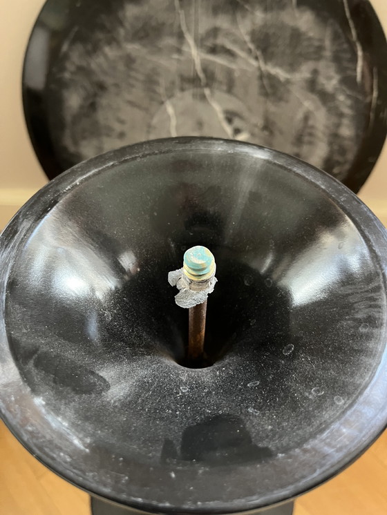 Image 1 of Marmeren tulip bijzettafel Saarinen Knoll