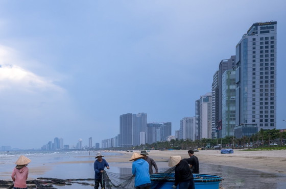 Image 1 of Franck Leclerc Back from fishing in Vietnam