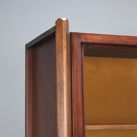 Image 1 of Vitrine des années 1960