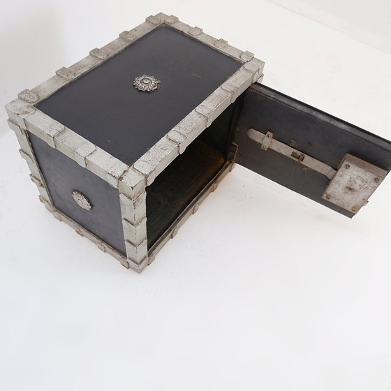 Image 1 of Cassaforte antica in ghisa incombustibile