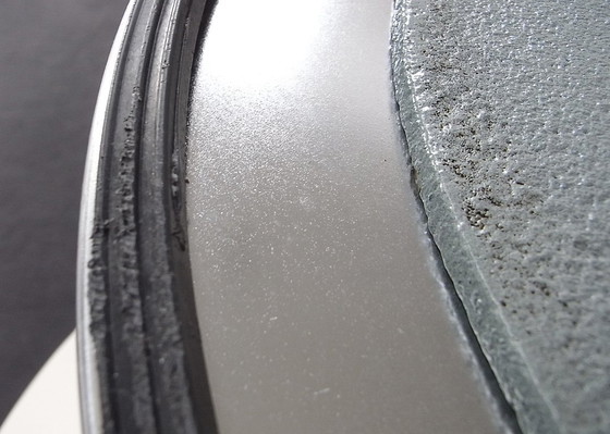 Image 1 of Tavolo da pranzo rotondo con piano bianco lucido su struttura Tulip in cromo, 120 cm (non Saarinen/Knoll)