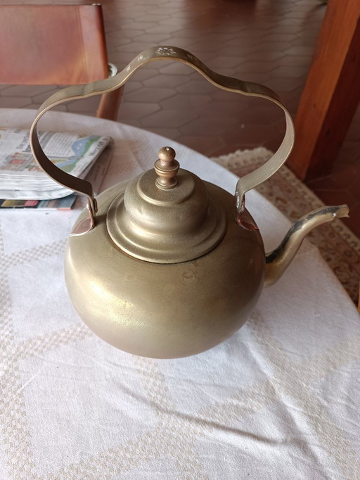 Teekessel aus Messing