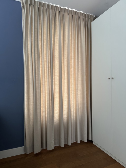 High quality beige overlay curtain