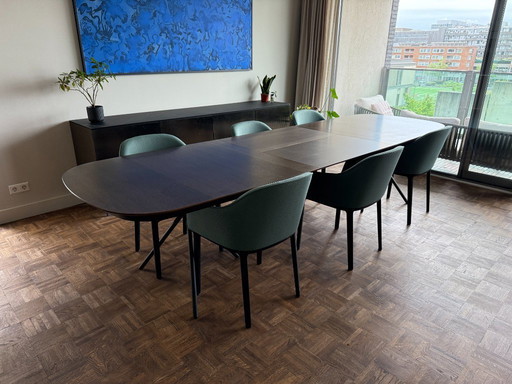 Stunning modern BoConcept Ottawa dining table