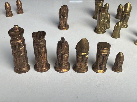 Antico Set di Scacchi Persiano Anni '60 - Bronzo e Ottone Massiccio – Oggetti decorativi (photo 5 of 15)