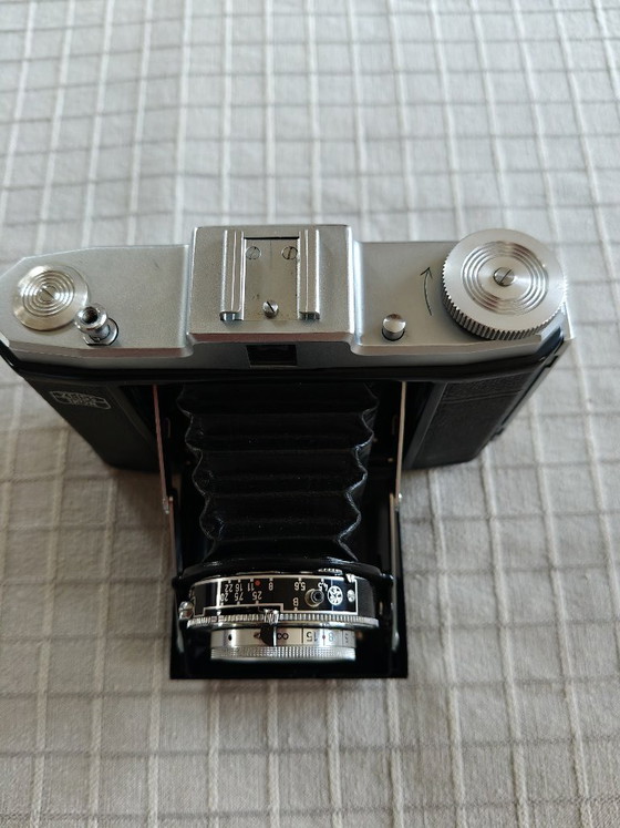 Zeiss Ikon Nettar folding camera – Photography, Glass, Leather (photo 3 of 15)