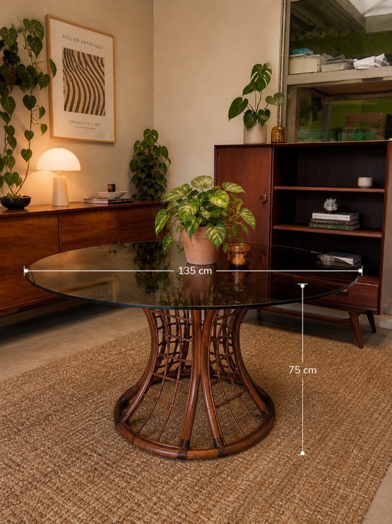 Image 1 of Table de salle à manger vintage en rotin avec verre fumé, années 1970