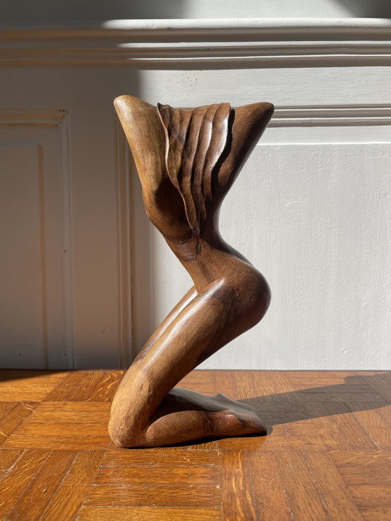 Image 1 of Elegante escultura de madera de sirena