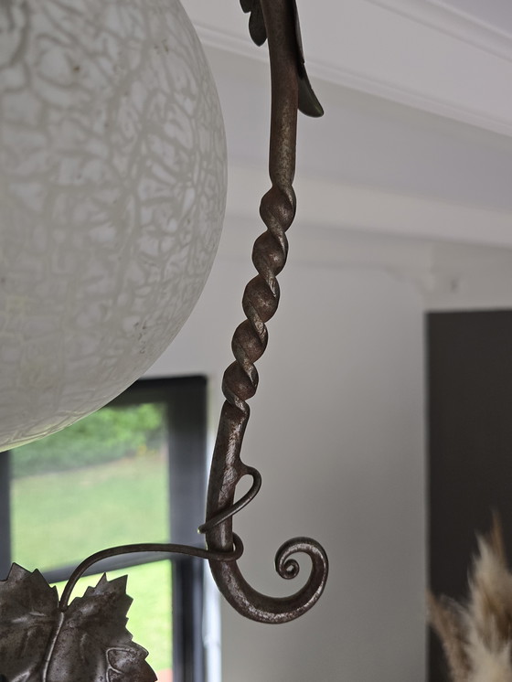 Image 1 of 🌿 Vintage Crackle-Glas & Smeedijzeren Hanglamp | Retro Statement Lamp