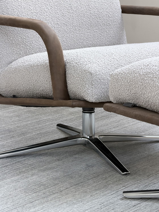 Image 1 of Fauteuil pivotant/allée Leolux Kudo avec repose-pieds NEUF