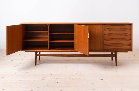 Image 1 of Sven Andersen Teak Sideboard, Zeitlose skandinavische & Mid Century Modern Eleganz, 1950er