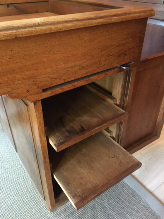 Image 1 of Eiken bureau met in/uitschuifbaar bovenblad