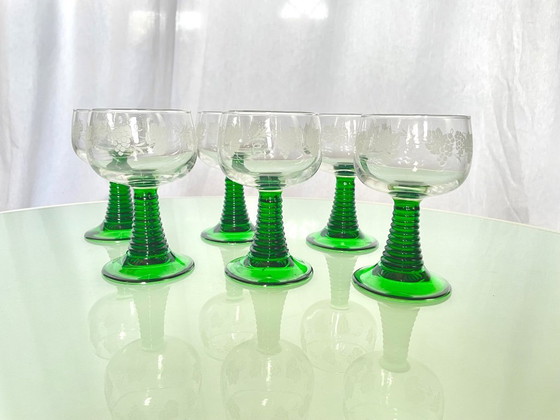 Image 1 of 6 Roemer wijnglazen