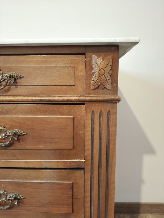 Image 1 of Commode à plateau en marbre