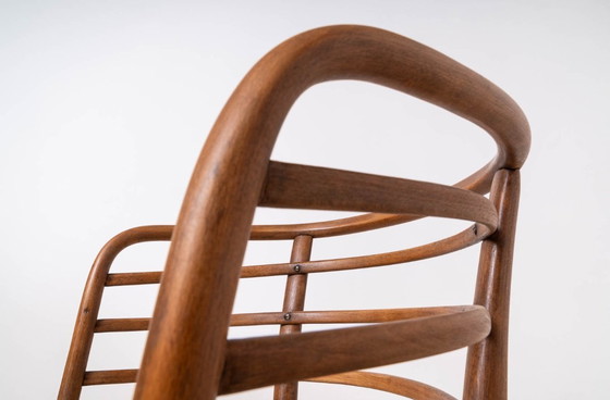 Image 1 of Set van 2 Thonet fauteuils, model B246, jaren 30, gerestaureerd en opnieuw gestoffeerd