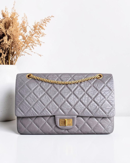 CHANEL 2.55 REISSUE 227 - PELLE DI VITELLO INVECCHIATA TRAPUNTATA, LAVANDA, FERRAMENTA ORO, SERIE 14

