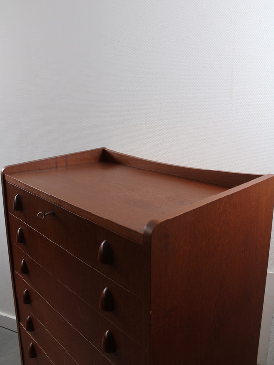 Image 1 of Commode danoise vintage en teck, très spéciale !