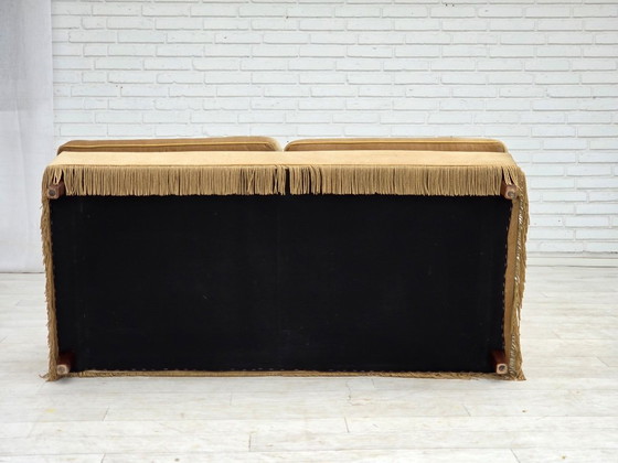 Image 1 of Deense tweezitsbank uit de jaren 70, bekleed met honinggeel meubelvelours.