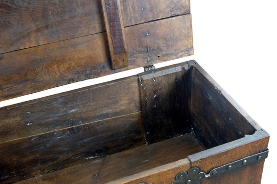 Image 1 of Stollentruhe del siglo XVI