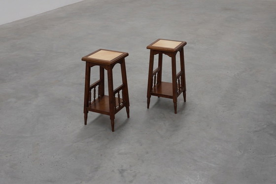 Image 1 of  Pareja de mesas auxiliares rústicas de madera del siglo XX con tapa de cerámica, Francia