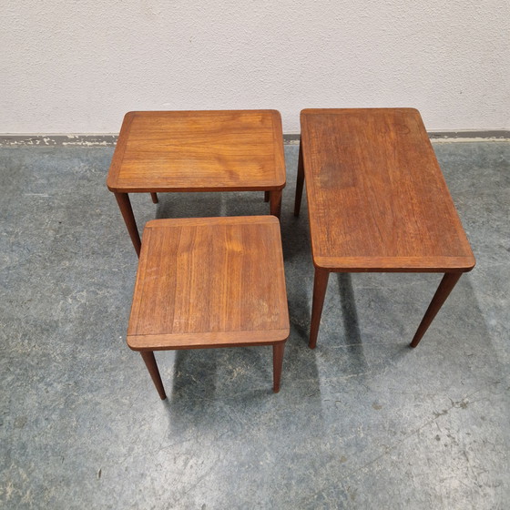 Image 1 of Ensemble de table basse et tables d'appoint vintage danoises Mimiset