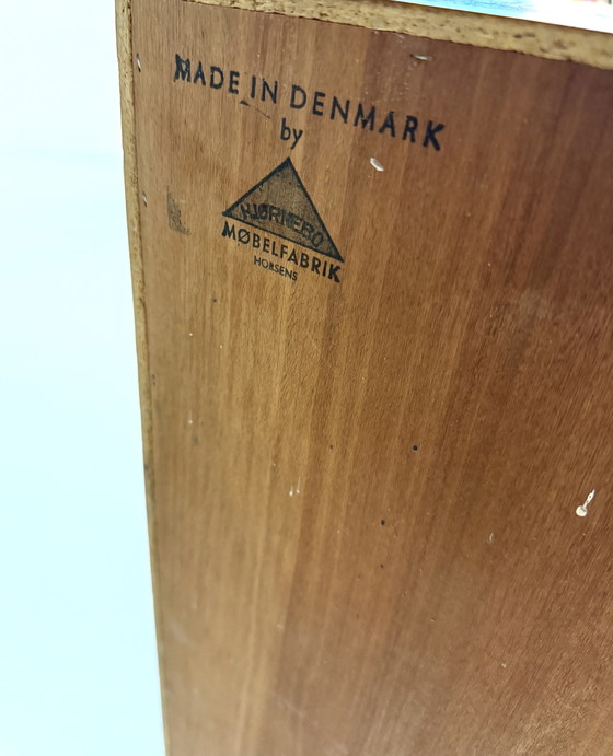 Image 1 of Vintage eikenhouten ladekast, Hjørnebo Møbelfabrik ‘60